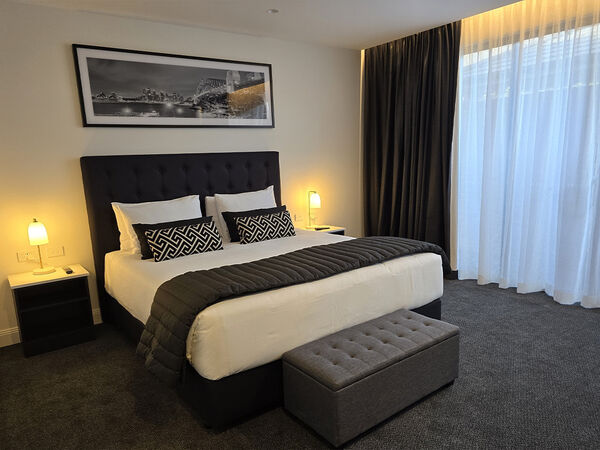 Grand King | Grand King | Grand King Room - The Abbey Motel in Goulburn NSW 